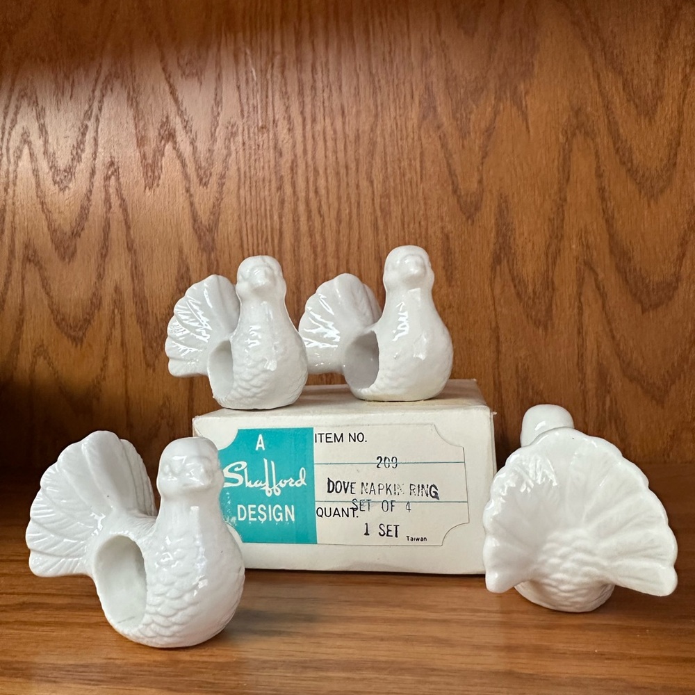 Vintage Dove Napkin Rings Porcelain Set of 4 Shafford